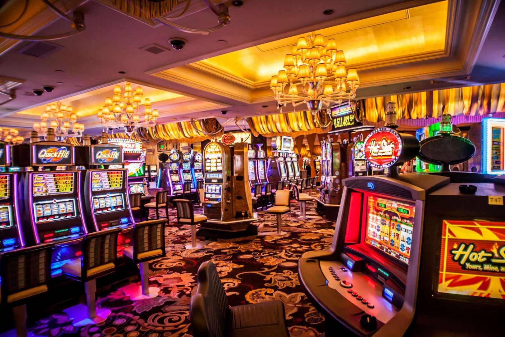Video Poker Stratejileri: Toplam Avancesi ve Eşik Değerler